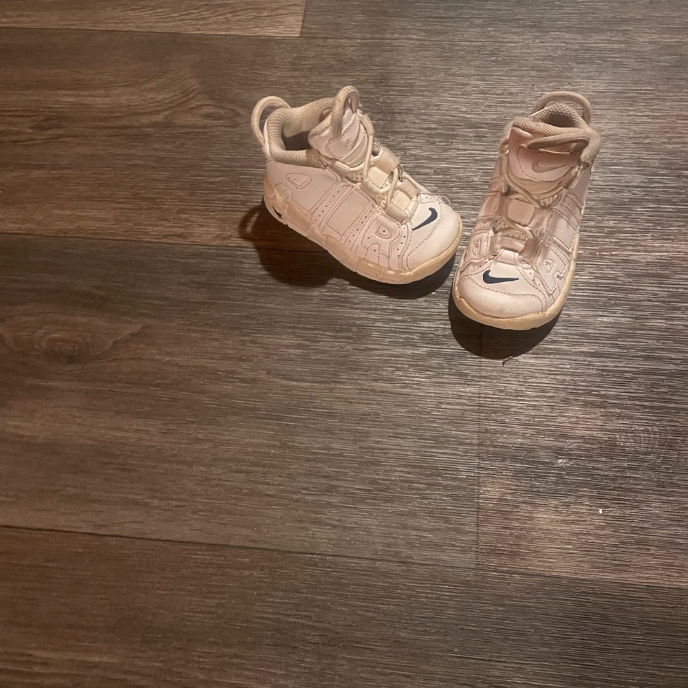 Nike Cream and Blue Sneakers High-Top Casual